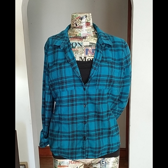VOLCOM Blue Flannel size Medium - Picture 3 of 12